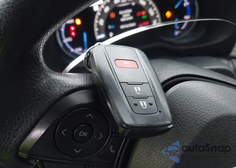 2024 Toyota Rav4 Hybrid Xle z USA, uszkodzony, nr VIN 4T3RWRFV6RU123064